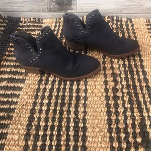 Ankle boots (8 1/2) made by Carlos By Carlos Santana.  Dusty bluish medium gray.